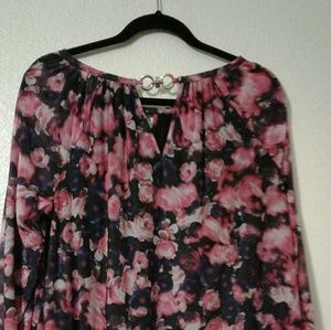 Jennifer Lopez blouse