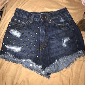BDG URBAN OUTFITTERS CHEEKY SHORTS