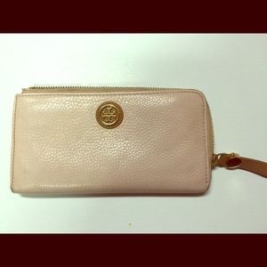 Tory Burch mercer wallet