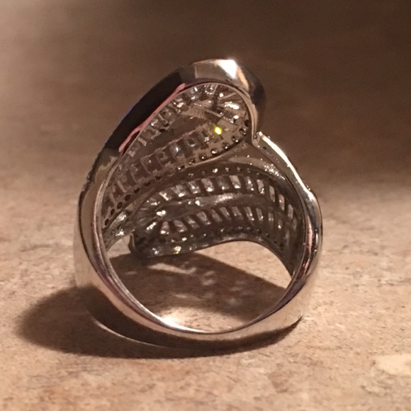 5⭐️RATED🎉HOST PICK🎉SERENDIPITY - Picture 5 of 7