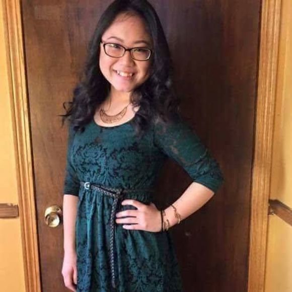 Meet your Posher, Cheyenne - Picture 1 of 1