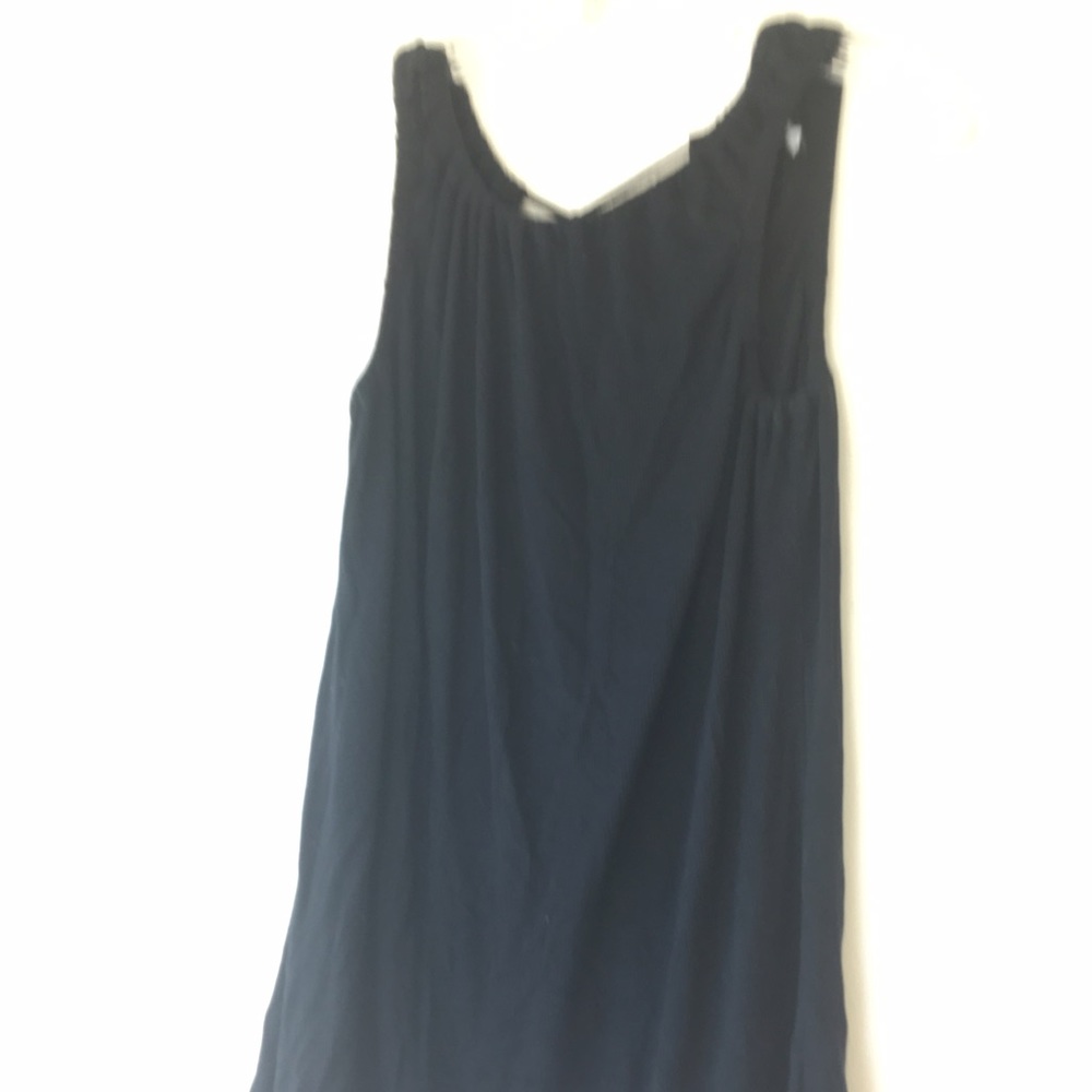 Tank with low back