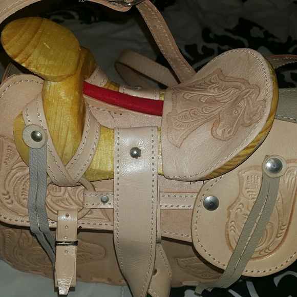 Saddle purse - Picture 2 of 4