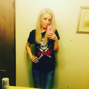 Meet your Posher, Candice