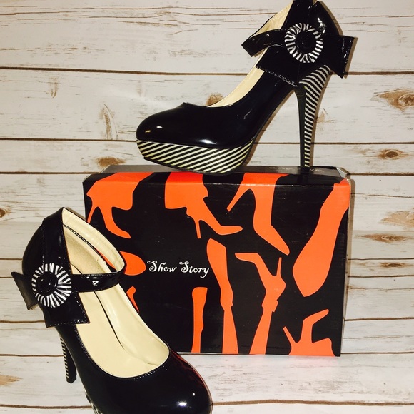 👠👠NWT Show Story Stiletto Sz 8 with Ankle Strap - Picture 3 of 3