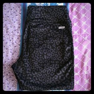 Leopard Print Activewear Capri Leggings