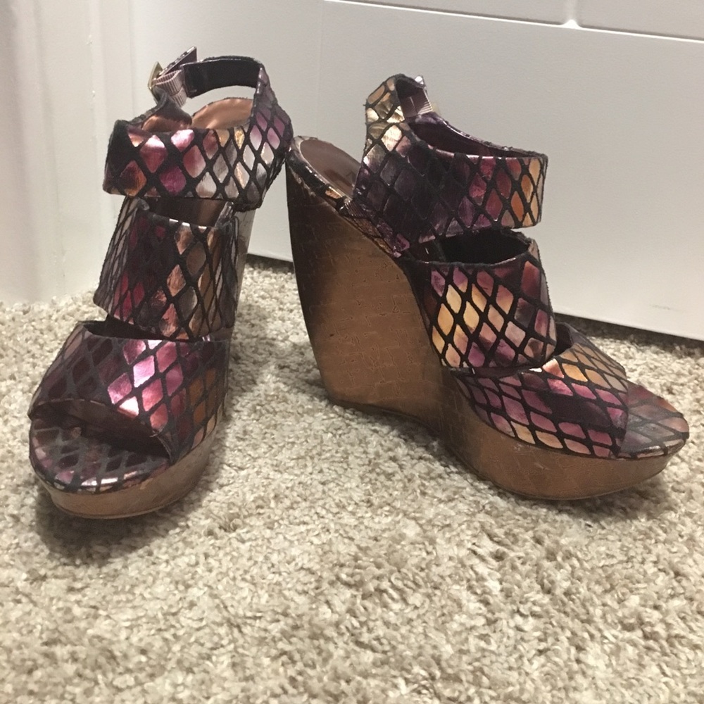 Super cute multi colored Minx wedges
