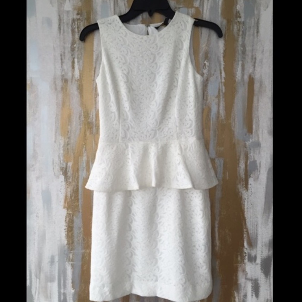 *NWT* Cynthia Steffe White Lace Peplum
