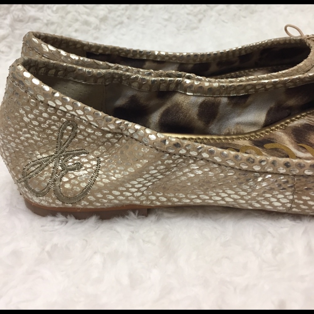 NEW Sam Edelman Silver and Cream Ballet Flats - Picture 2 of 6