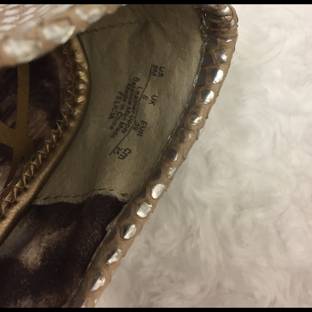 NEW Sam Edelman Silver and Cream Ballet Flats - Picture 5 of 6