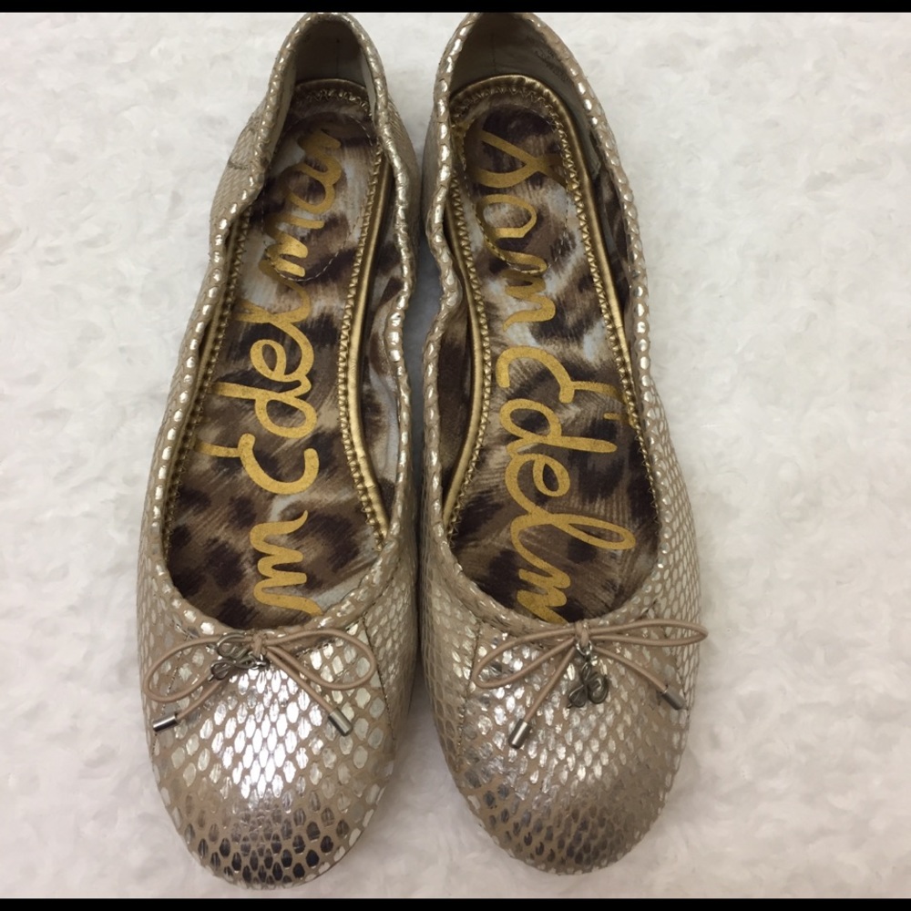 NEW Sam Edelman Silver and Cream Ballet Flats - Picture 6 of 6