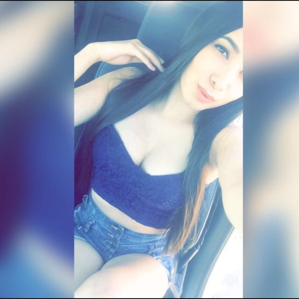 Meet your Posher, Denise