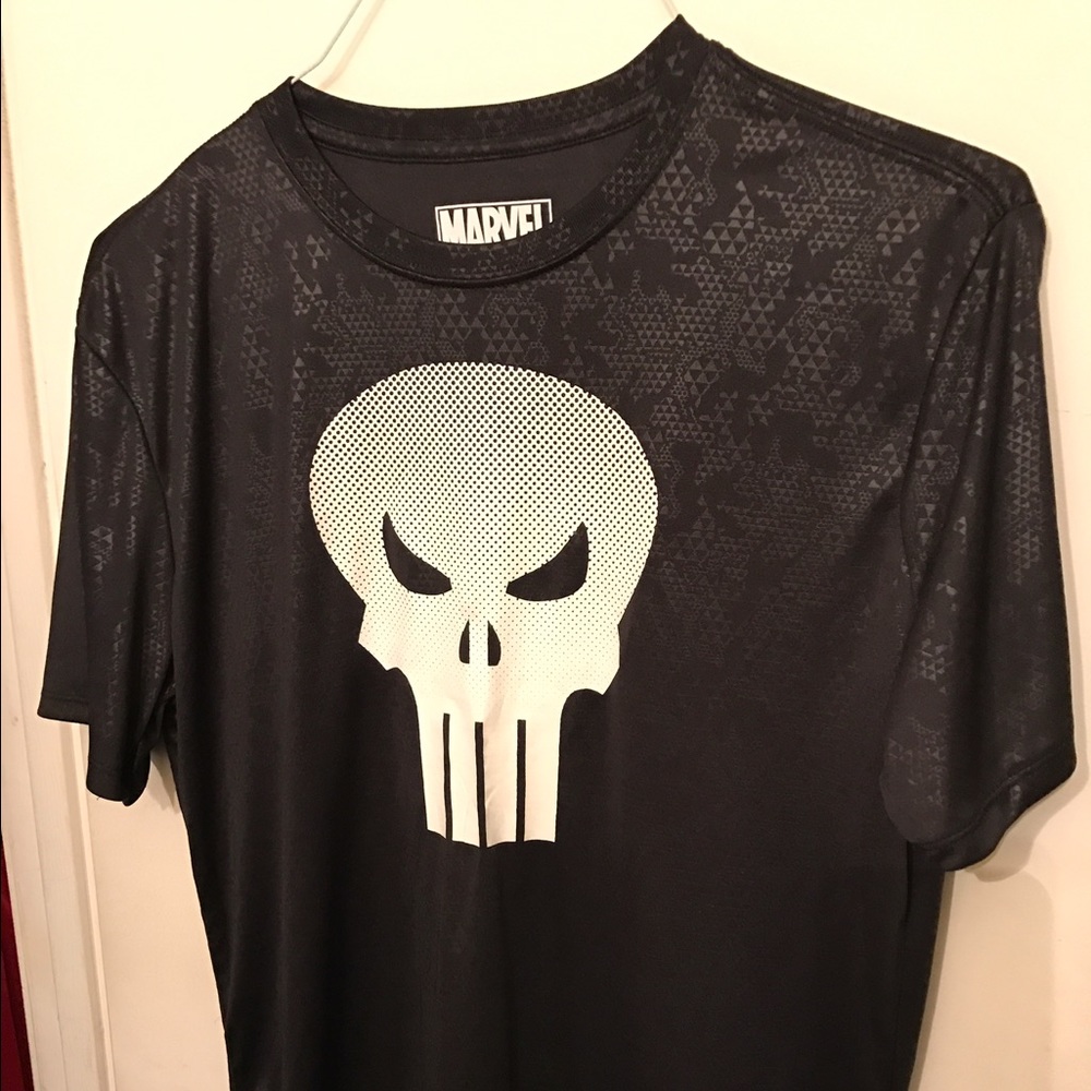 M MD Marvel T-shirt in excellent condition