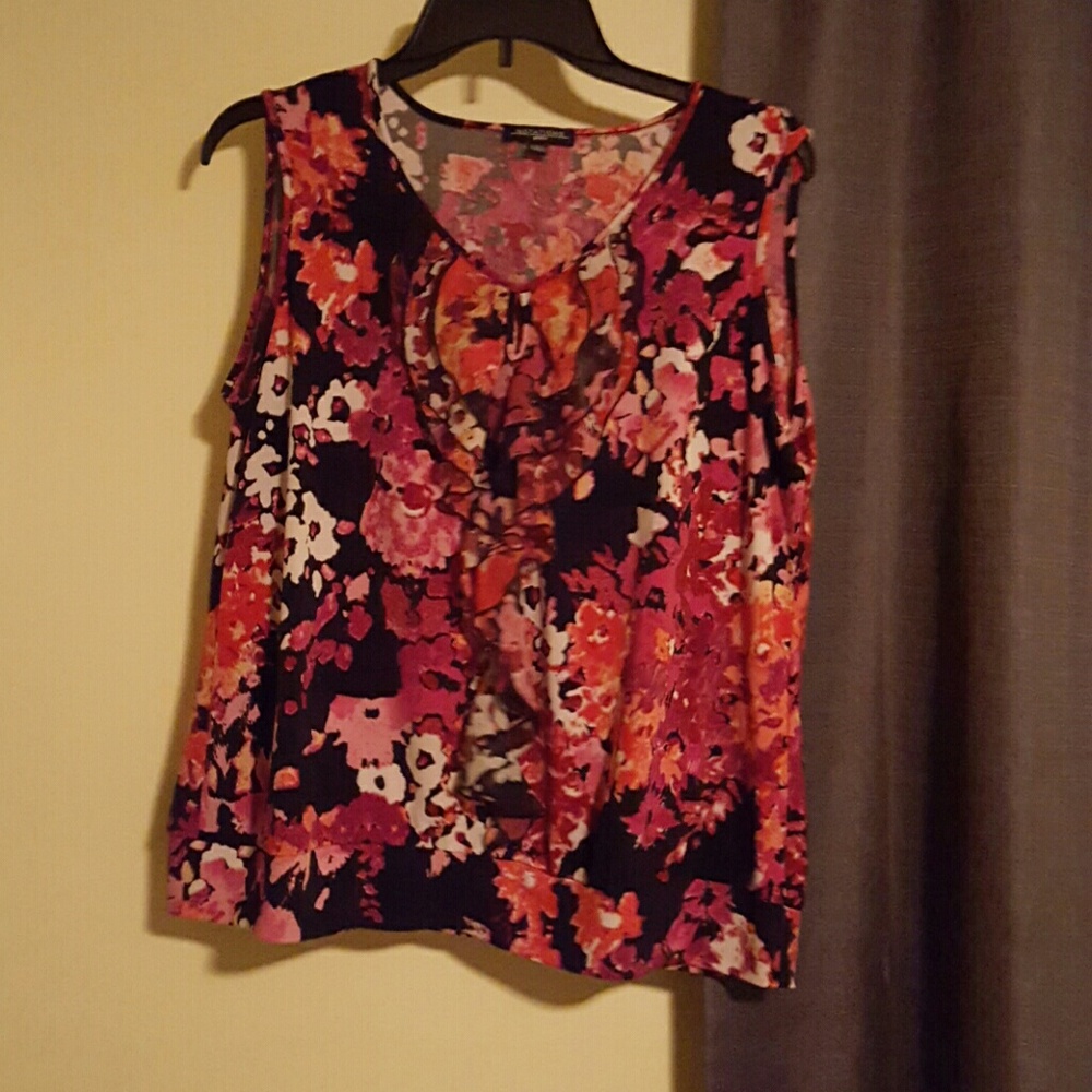 Notations PL fancy sleeveless blouse