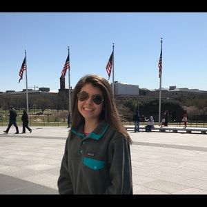 Meet your Posher, Natalie