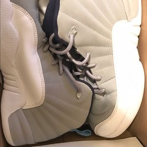 Jordan 12's
