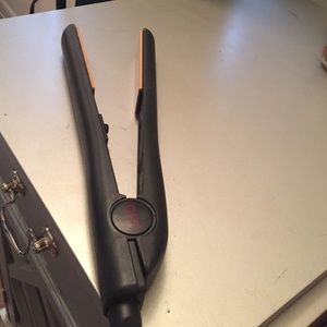 Chi straightener