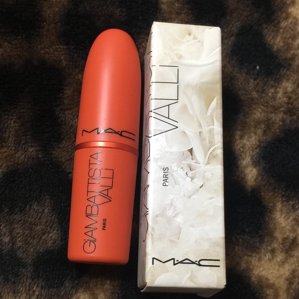 💄MAC GIAMBATTISTA VALLI LIPSTICK