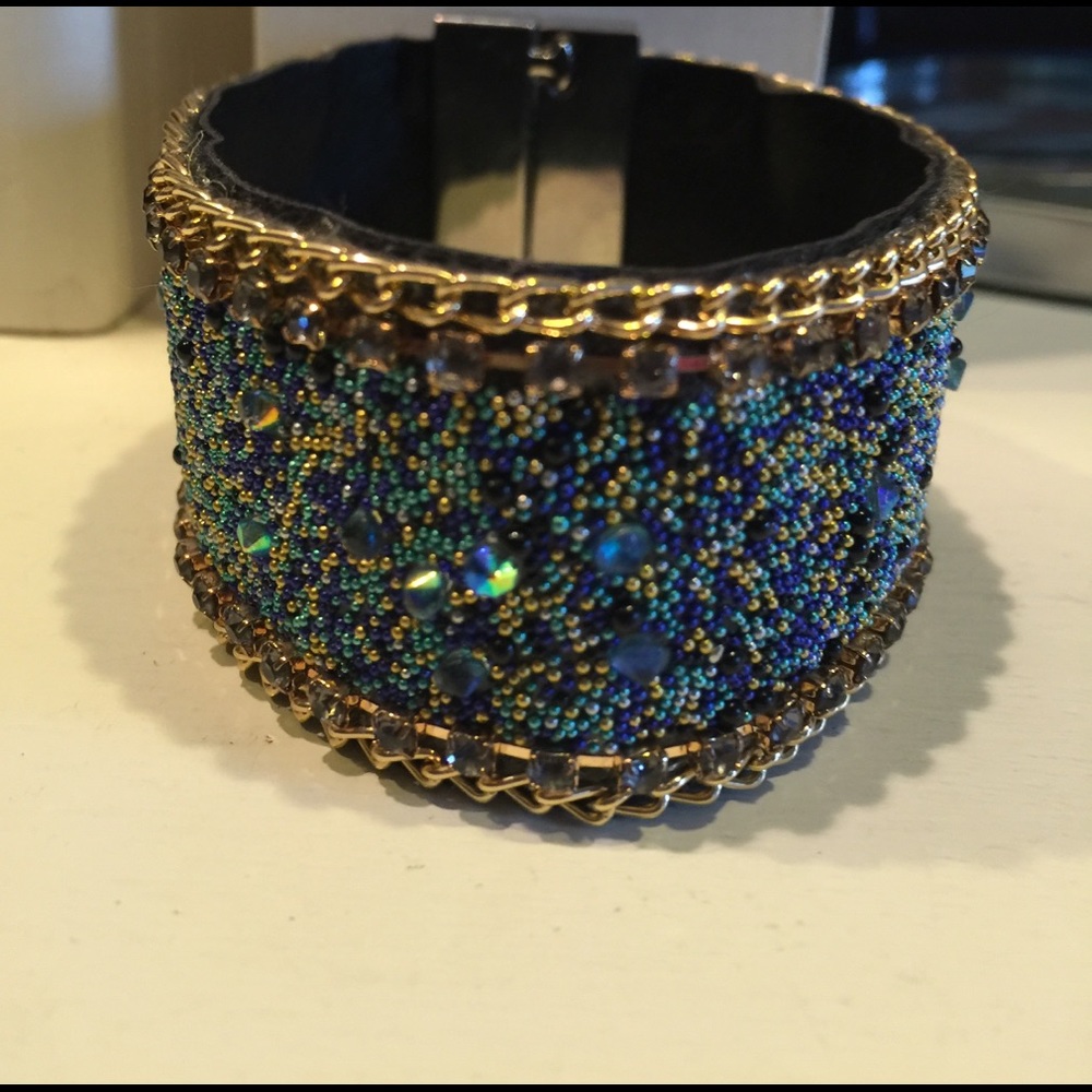 Bracelet cuff