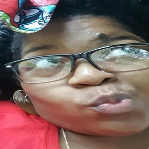 Meet your Posher, Brandi