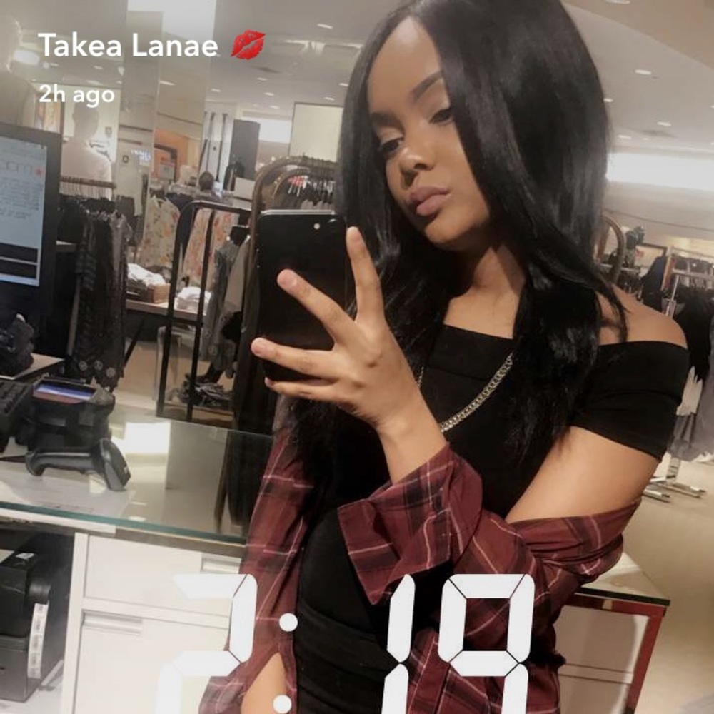 Meet your posher, Takea Lanae ♥️