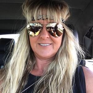 Meet your Posher, Sandy