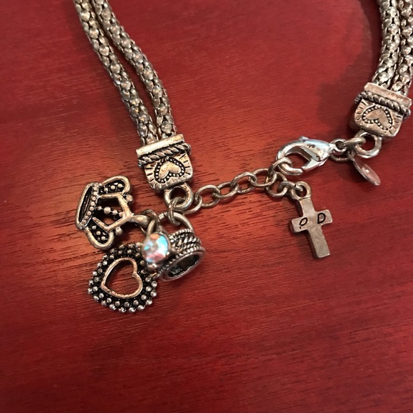 Charm bracelet - Picture 2 of 2