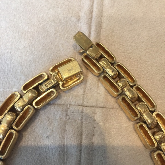 ❤️Sale❤️Vintage Gold Tone Linked Necklace - Picture 3 of 7