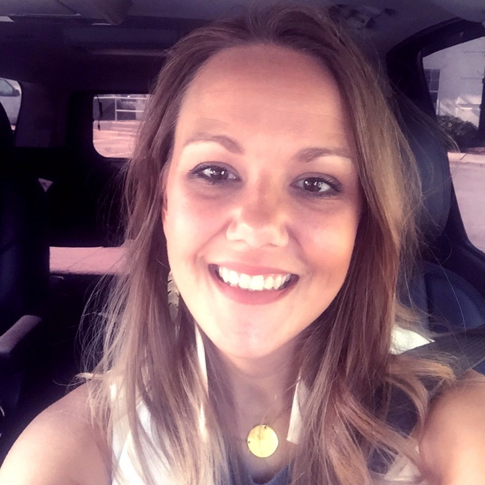 Hi, I'm Ashley.  Woman of God, Wife & Mother!