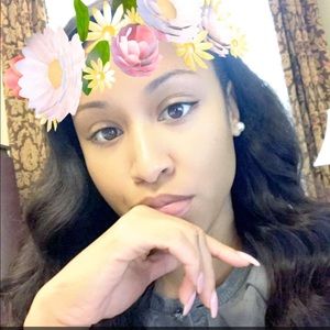 Meet your Posher, Talia