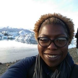 Meet your Posher, April