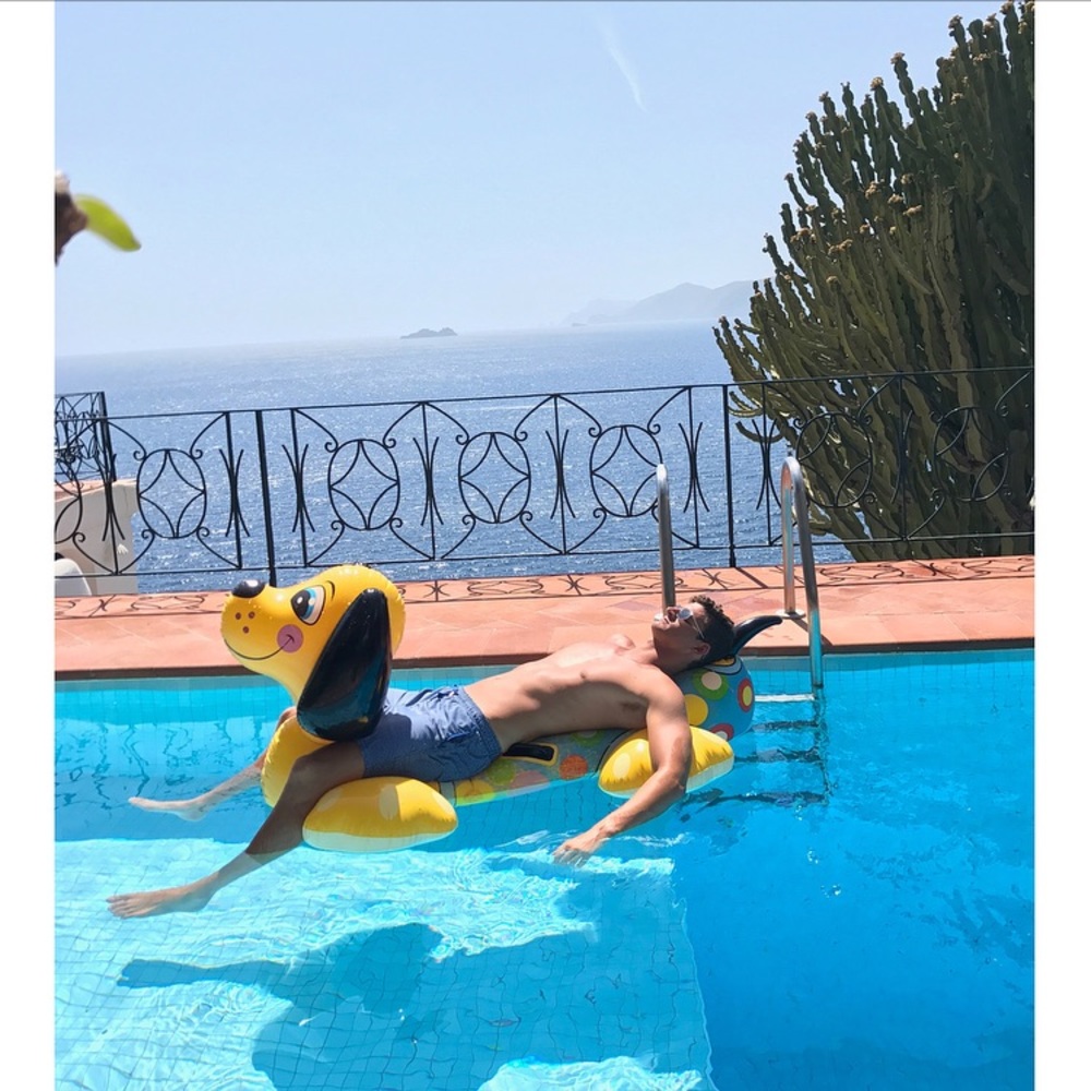 Meet your Posher, Brett