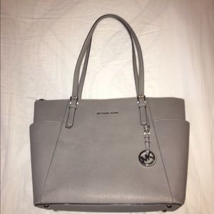 MICHAEL KORS PURSE-cement gray