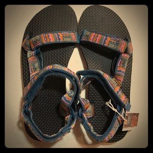 Women's Teva Sandle-Brand New!