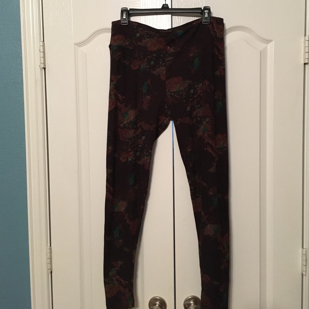 Lularoe Leggings - Digital Camo Deer