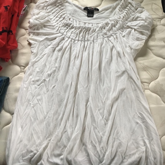 Flowy white top - Picture 1 of 1