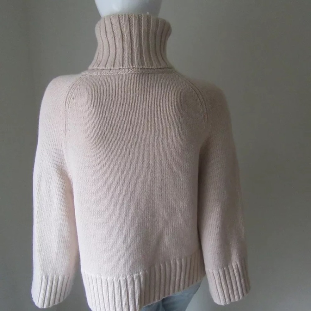 ❤️SOLD❤️ THEORY JULIET CHUNKY TURTLENECK - Picture 3 of 8