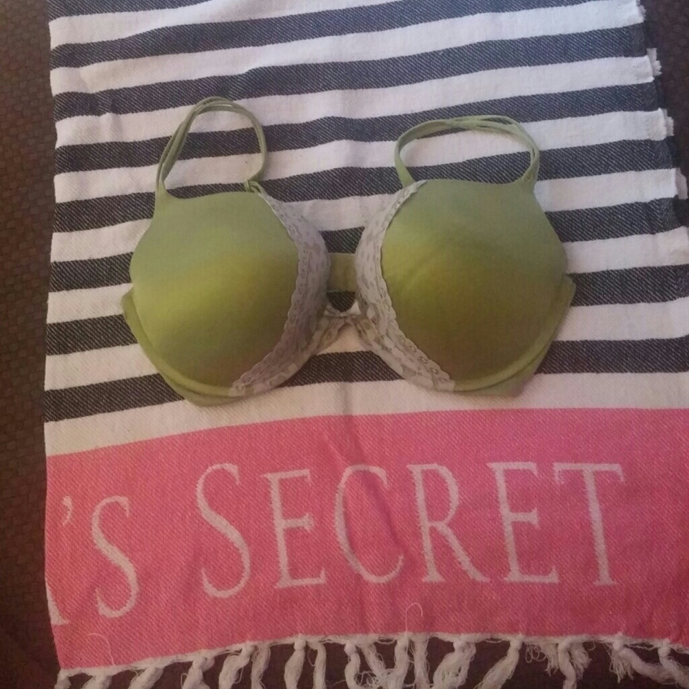 Victoria Secret Very Sexy push up 36DD