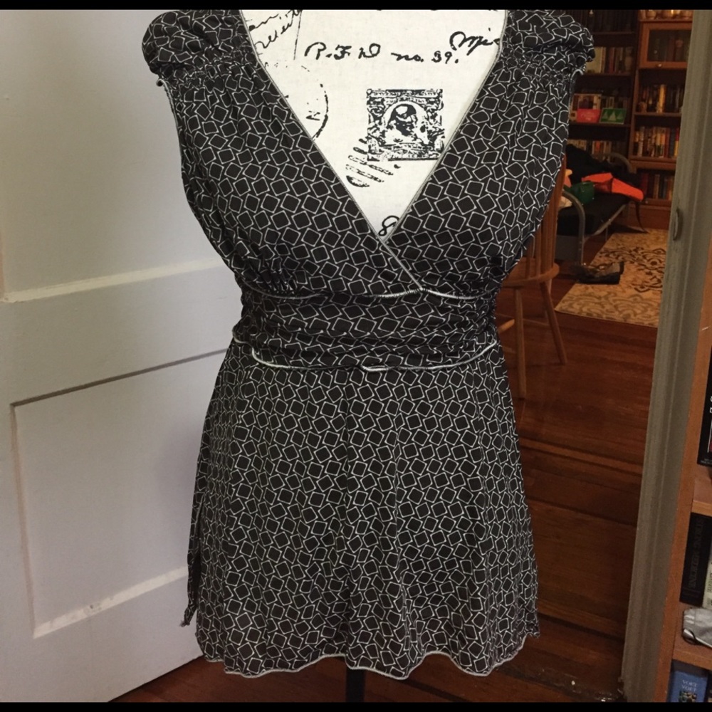 NWOT Studio M blouse 👚