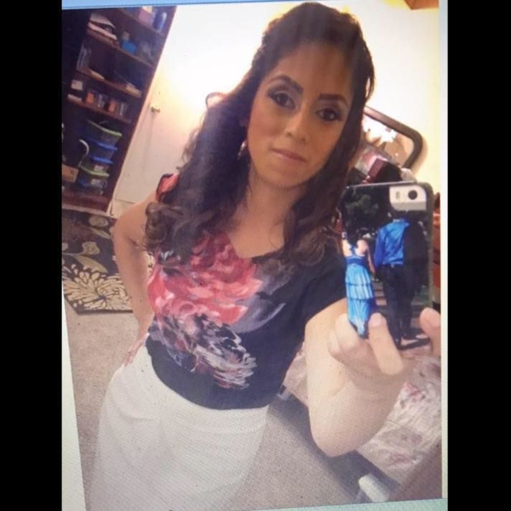 Meet your Posher, Ana