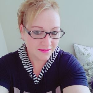 Meet your Posher, Magdalena