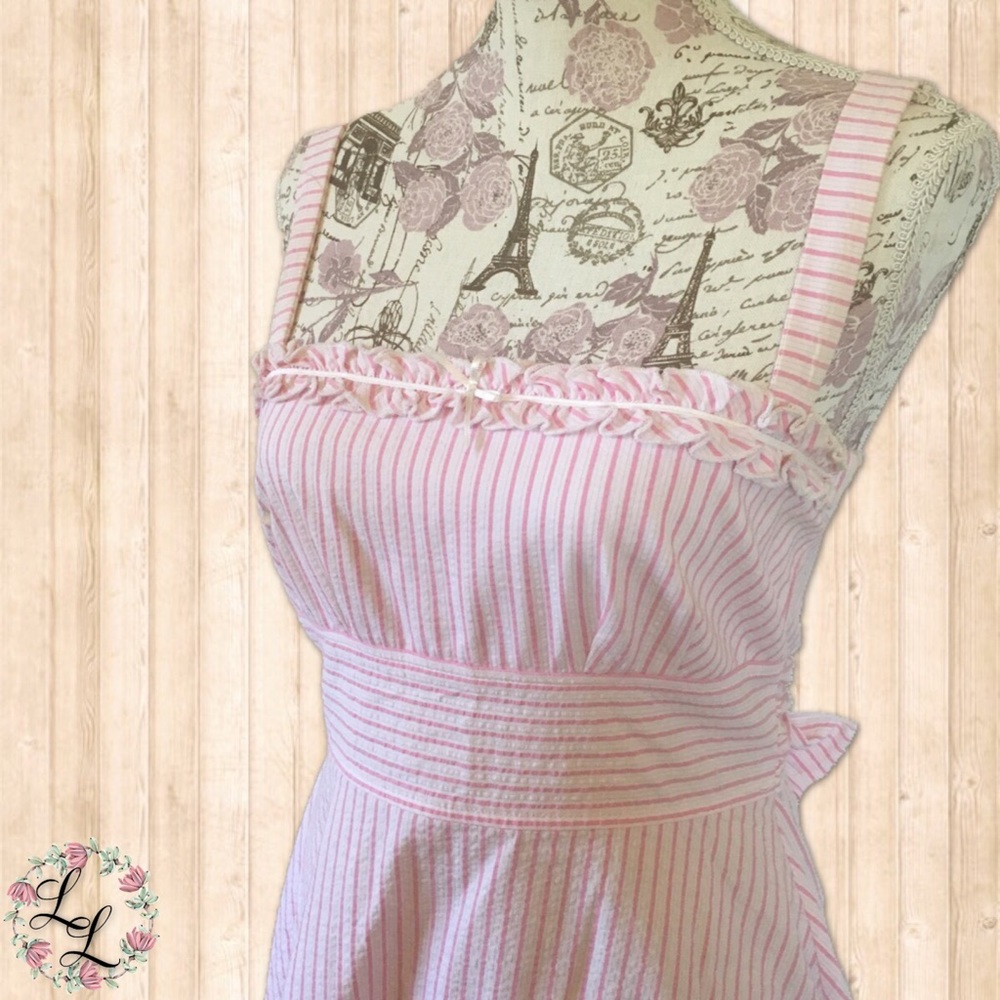 💐 Pinstripe Sun Dress