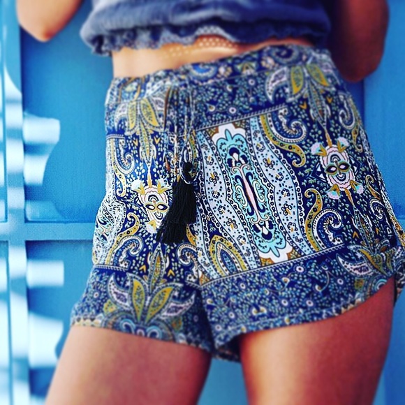 LIQUIDATING!! Sun Shorts - Picture 2 of 3