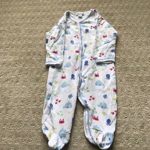 Kissy kissy one piece footie