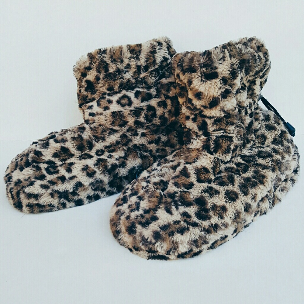 ‼MUST GO‼ Leopard Vibrating Massage Slippers