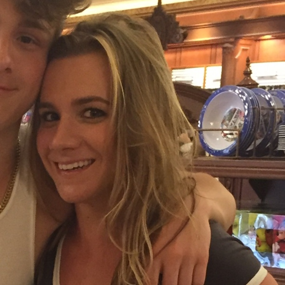 Meet your Posher, Isabel