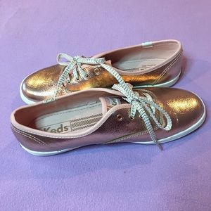Metallic rose gold Keds