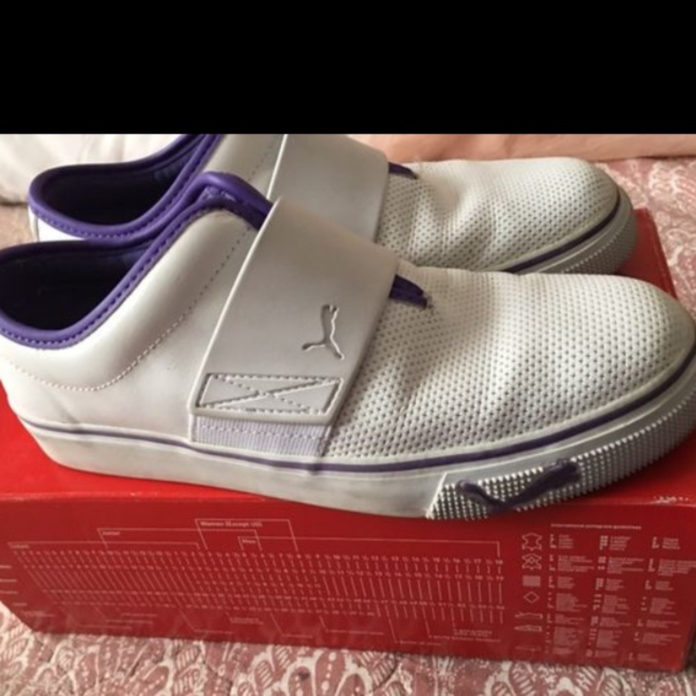 Puma sport & or uniform shoe