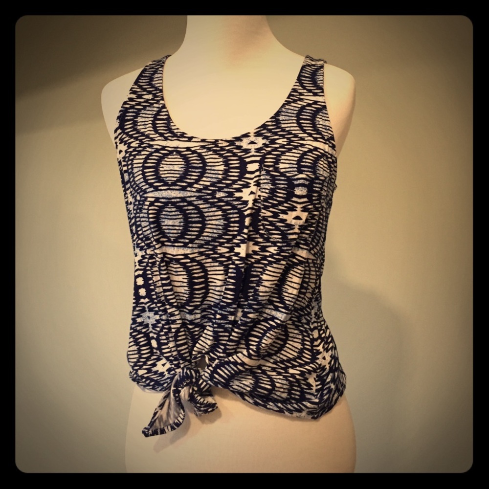 Lucy love tie front tank NWOT
