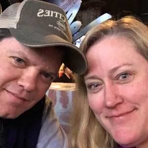 Meet your Posher, Lori